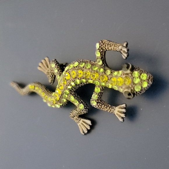 Brooch - Picture 2 of 3